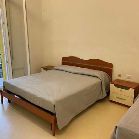 Appartamenti Sunrise Каттолика Номер фото